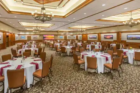 Crowne Plaza, An Ihg - 20