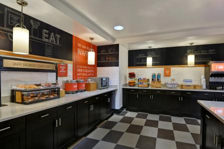 Hampton Inn & Suites/St. Petersburg-Ulmerton Road - 10
