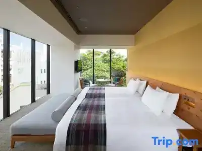 Strata Naha - 81