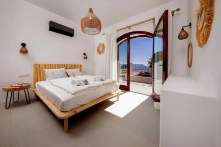 Villa Kale Suites with heated pool in winter - 97