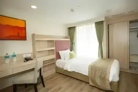 Crowne Imperial - 84