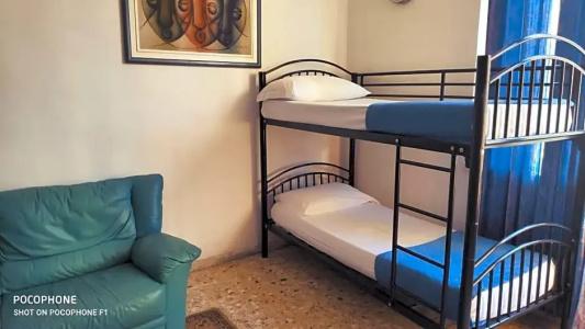 Two Ducks Hostel - 3