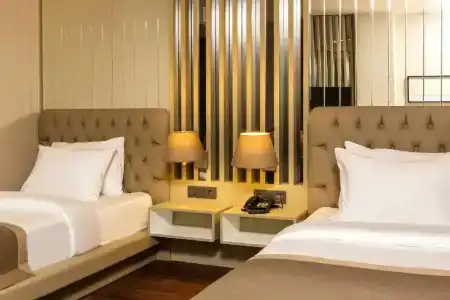 The City Suites - 48