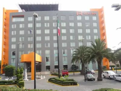Real Inn Perinorte - 13