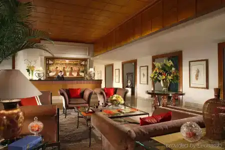 Ascott - 7