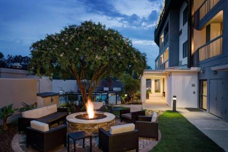 Courtyard by Marriott Northeast/Fort Jackson Area - 25