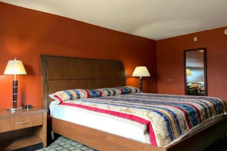 Real Value Inn - 3