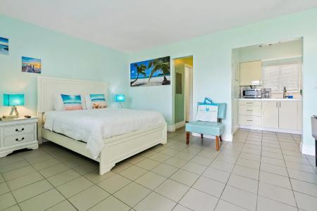Hollywood Beachside Boutique Suite - 1