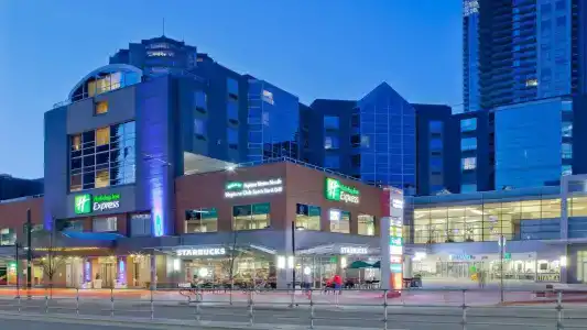 Holiday Inn Express Vancouver-Metrotown (Burnaby) - 41