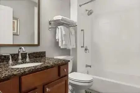 Wyndham La Belle Maison - 10