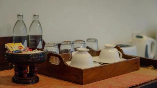 Cheva Gallery Boutique - 172