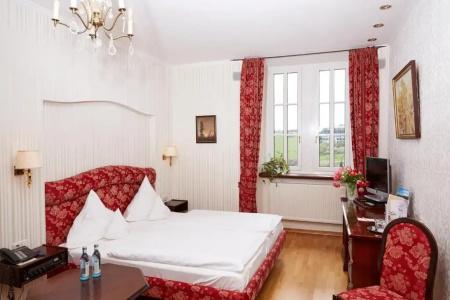 SchloßKurfürstliches Amtshaus Dauner Burg - 4
