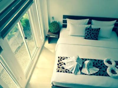 8+ Plus Motels - 47