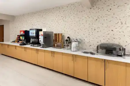 Microtel Inn & Suites by Wyndham College Station - 21