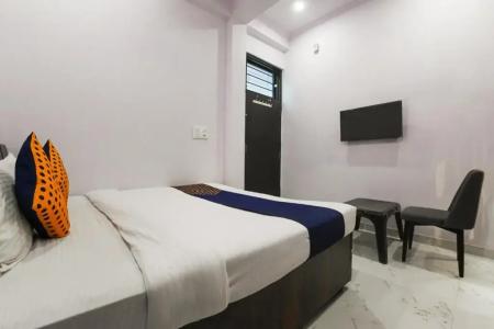 Spot On 74614 Radhika Palace - 29