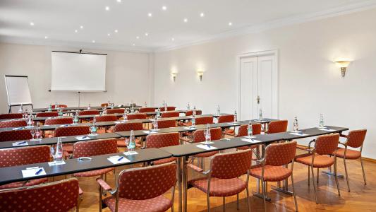 Bayerischer Hof Dresden - 16