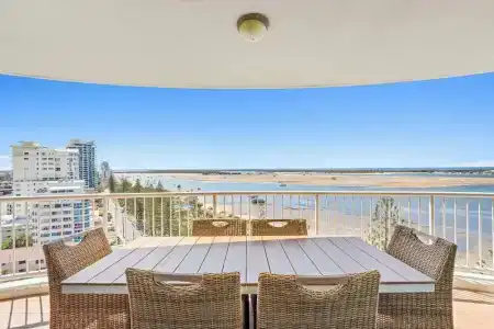 Crystal Bay On The Broadwater - 222