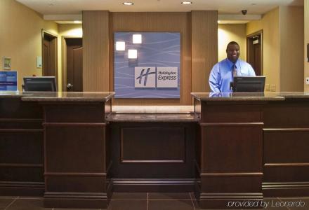 Holiday Inn Express South, An Ihg - 13