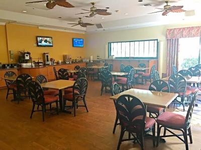 Holiday Inn & Suites - North - 25
