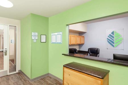 WoodSpring Suites - 1