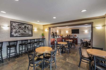 Quality Inn & Suites - 22