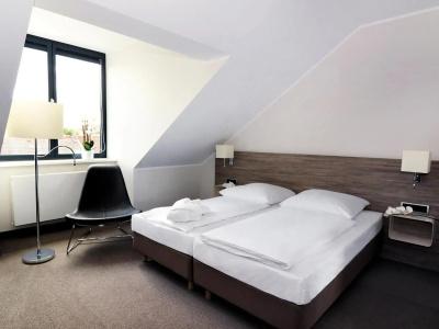 Schweizer Hof - 4