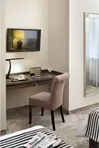 Metropolitan Boutique - 41