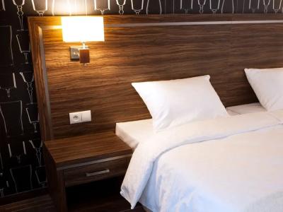 Grape Town -, Spa, Sport, Bowling, Squash, Restaurant - 5