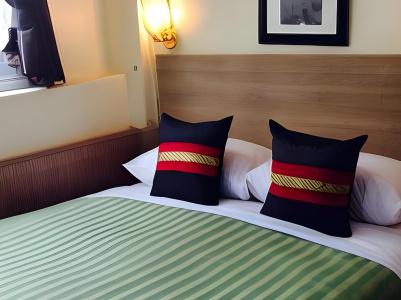 Sukhumvit 20 Guest House - 14