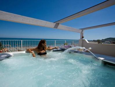 Luxor Cattolica Beach - 18