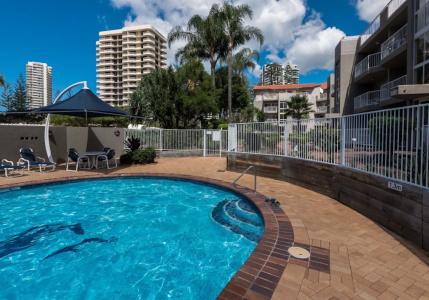 Markham Court - 16