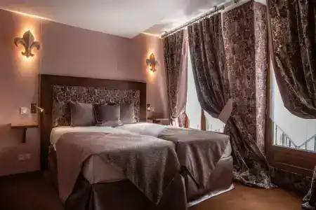 Le Temple De Jeanne - 55