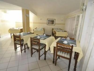 Hôtel Les Palmes d'Or - 22