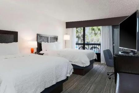 Hampton Inn - 115