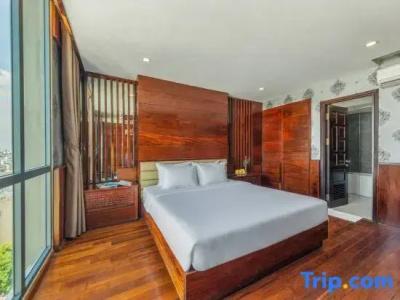 Vy Thuyen - 129