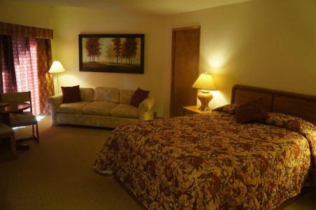 Greenbrier Inn - 6