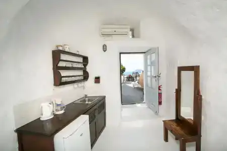 Alexander's Suites - 24