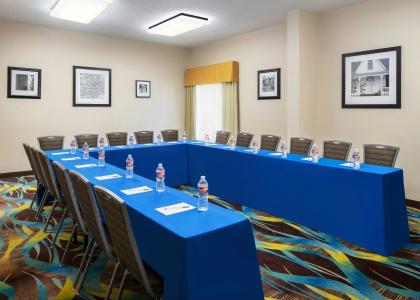 Hampton Inn Dallas-Irving-Las Colinas - 40