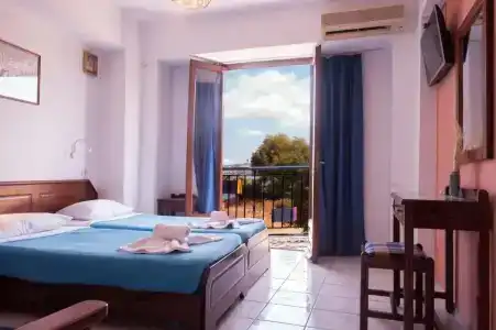 Poco Loco Bed & Breakfast - 35