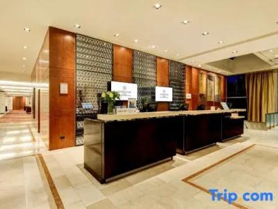 Sheraton & Convention Center - 55