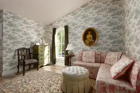 The Old Bank House - 148