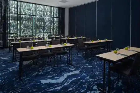 Gold Coast Airport - Only 300 Meters To Airport Terminal - 8