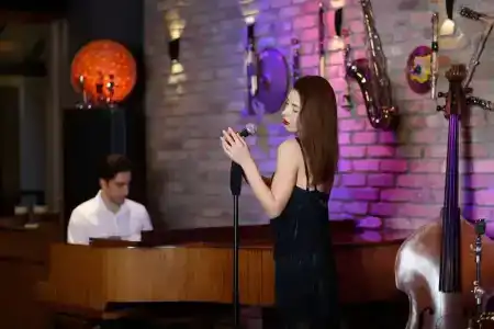 DiliJazz & Restaurant - 14