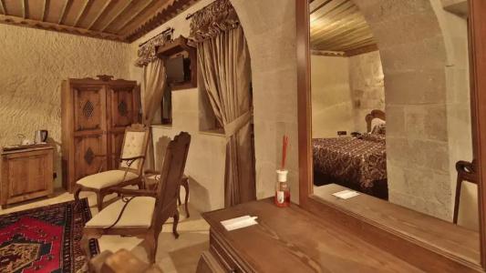 Phocas Cave Suites - 40