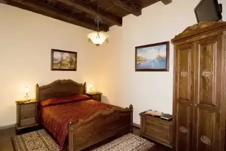 Porto Del Colombo Traditional Boutique - 102