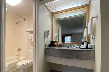 Quality Inn - Hwy 76 Central - 7