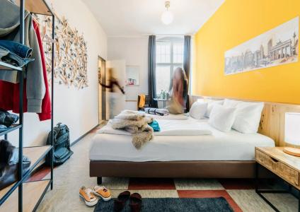 Three Little Pigs Hostel - Your Berlin Castle - 16