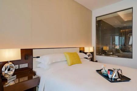 Johari Rotana - 36