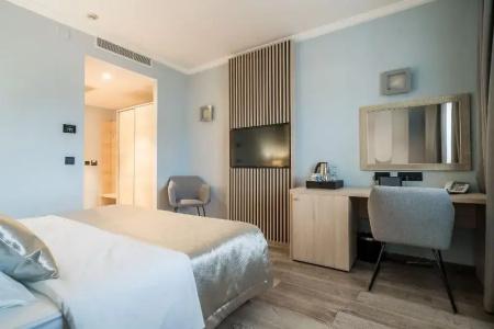 Berkeley & Day Spa - 13