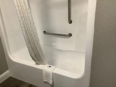 Americas Best Value Inn - - 7